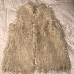 Boutique winter white fur vest